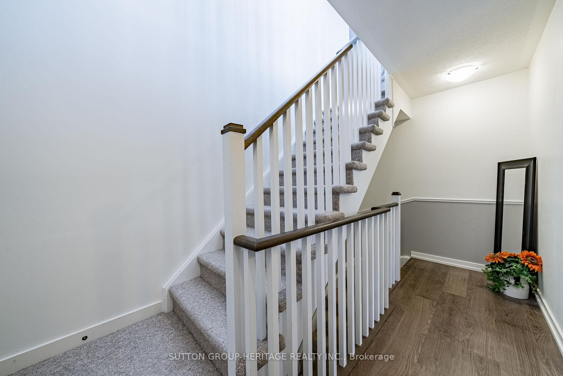 10 Cornerbank Crescent photo 27