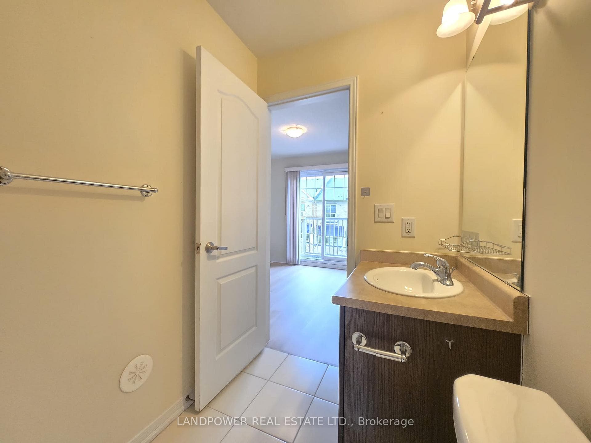 5289 Major Mackenzie Drive photo 32