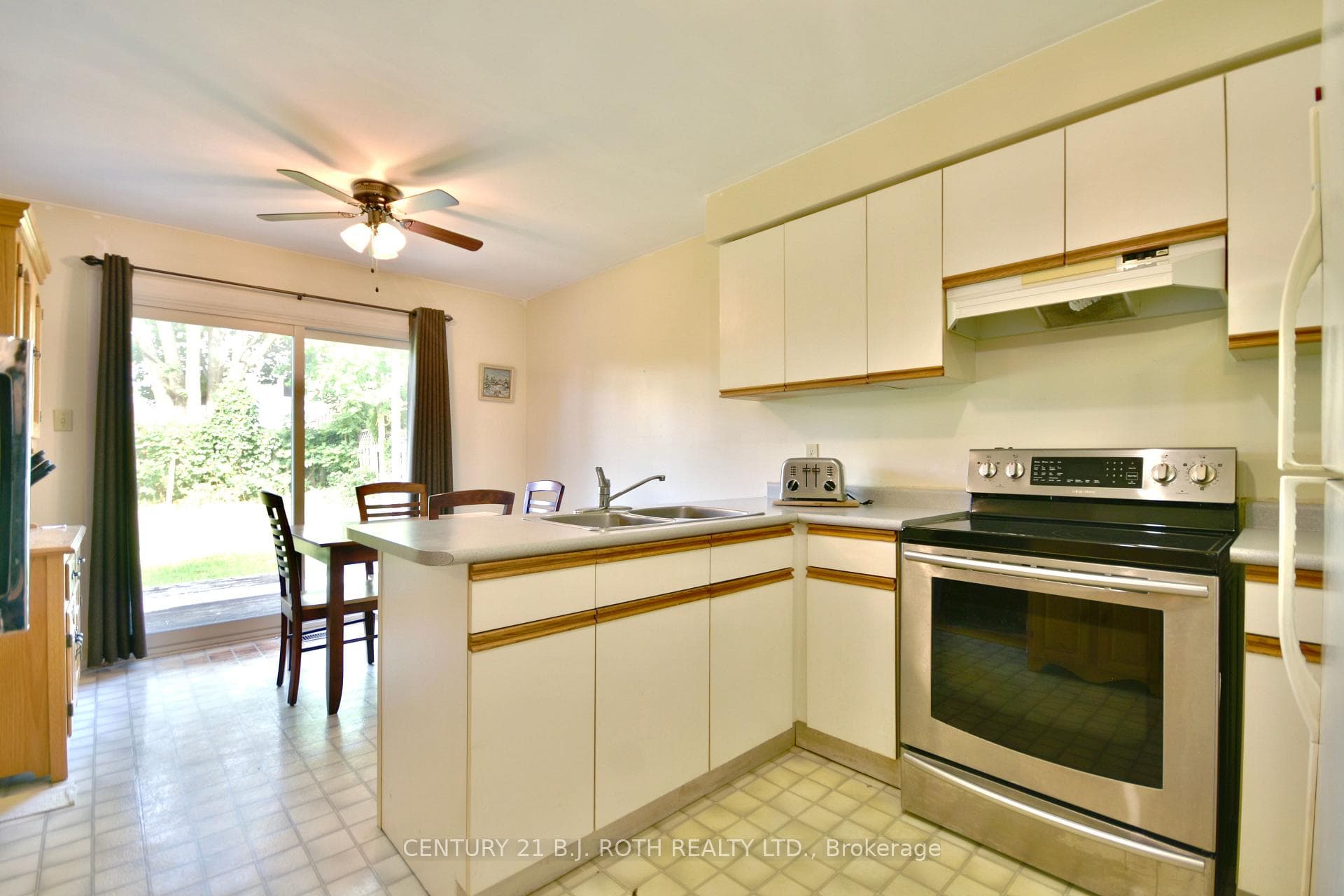 12 Carr Drive photo 16
