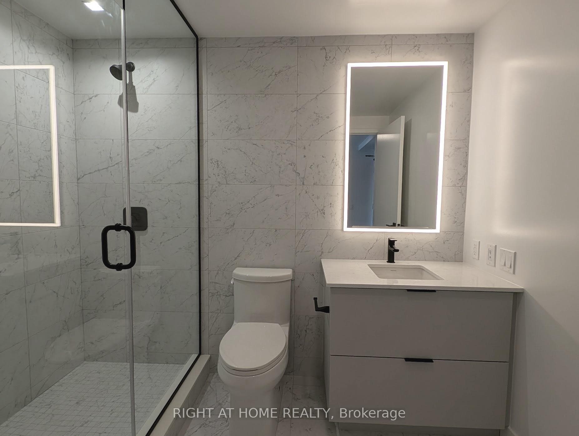 609 Sherbourne Street Unit 3610 photo 12