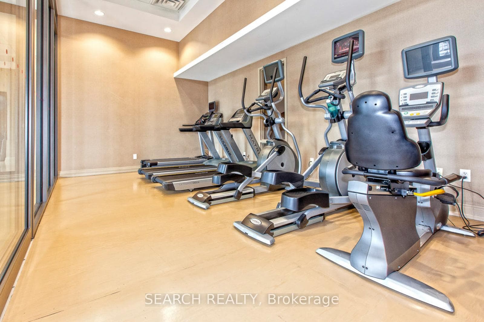 385 Prince Of Wales Drive Unit 902 photo 22