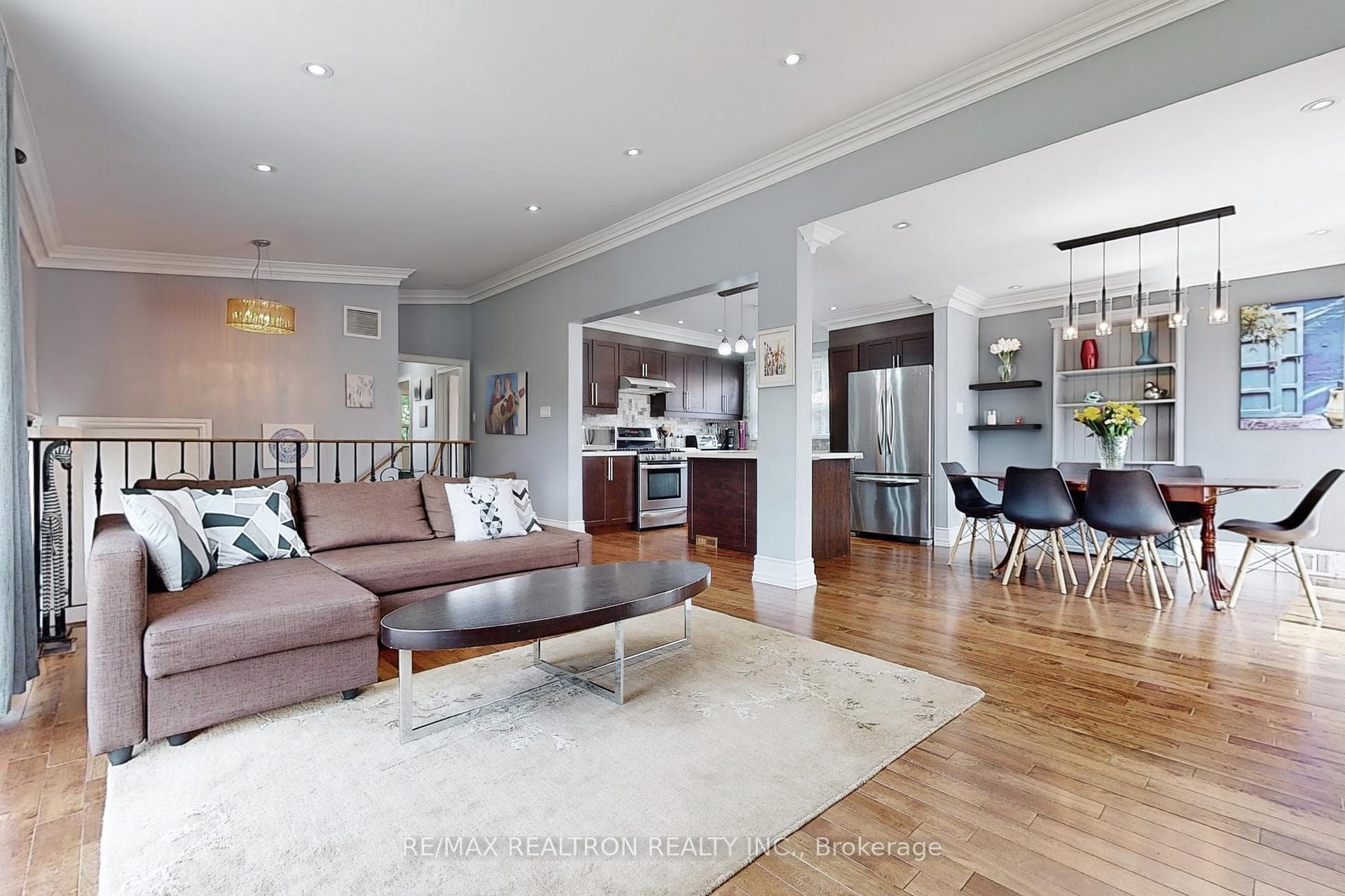 142 Combe Avenue Unit Upper photo 5