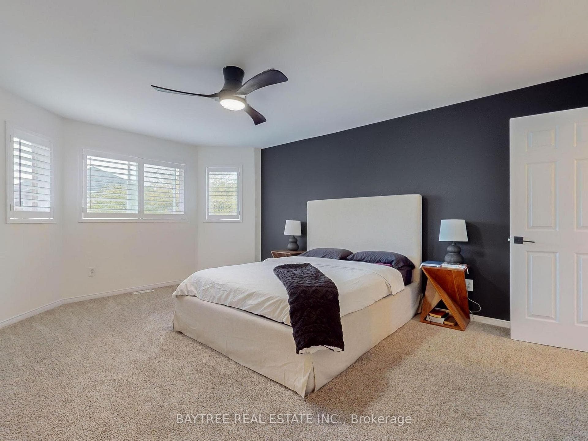 1034 Corrie Street photo 20