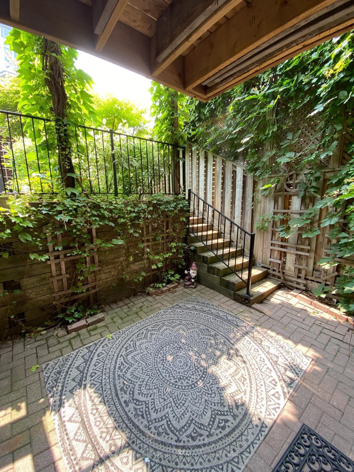 188 Bedford Road photo 38