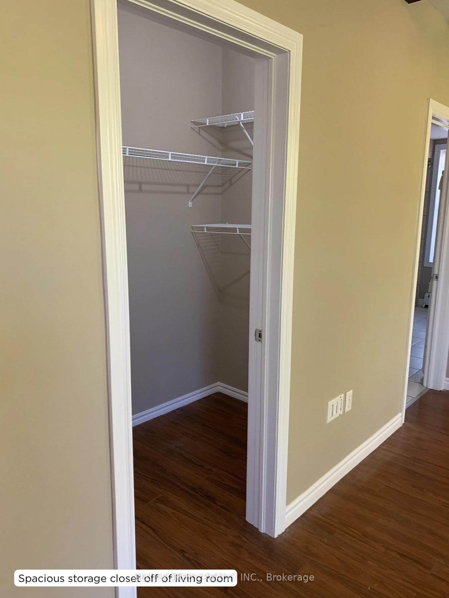 1 Waverley Place Unit 9 photo 7