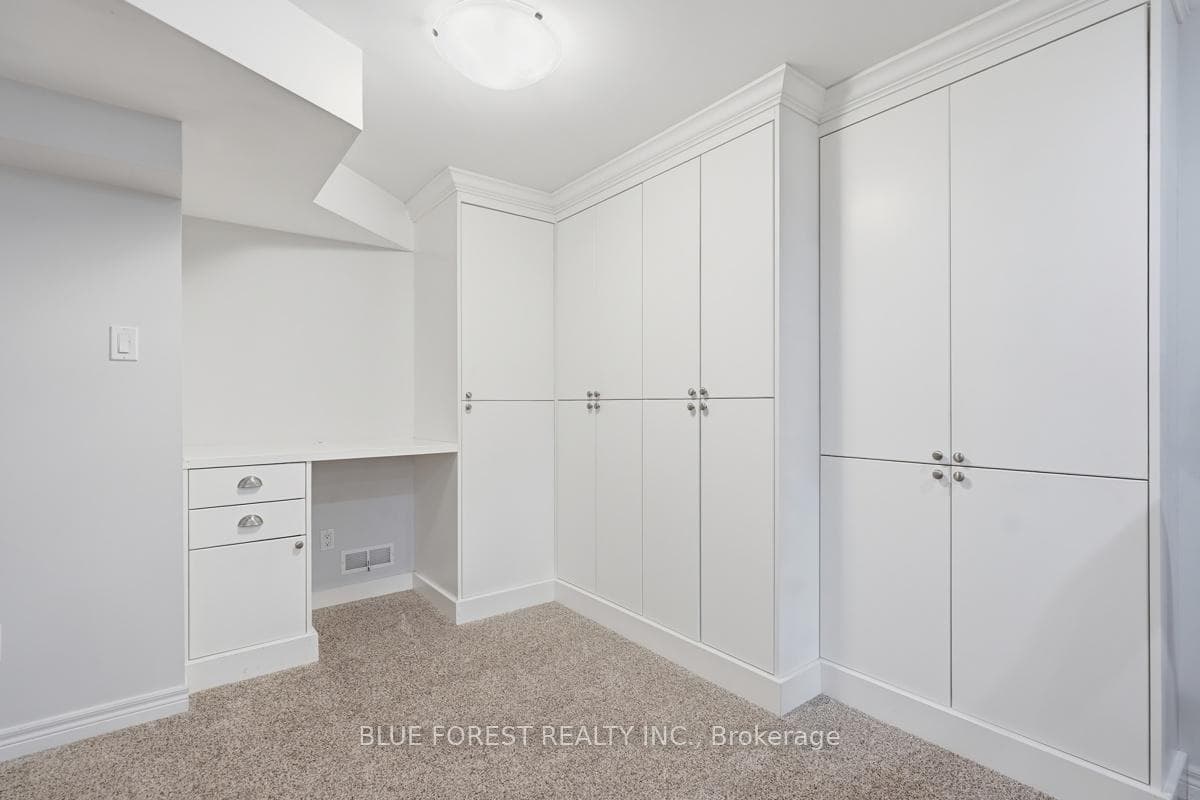 1367 Reardon Boulevard photo 36