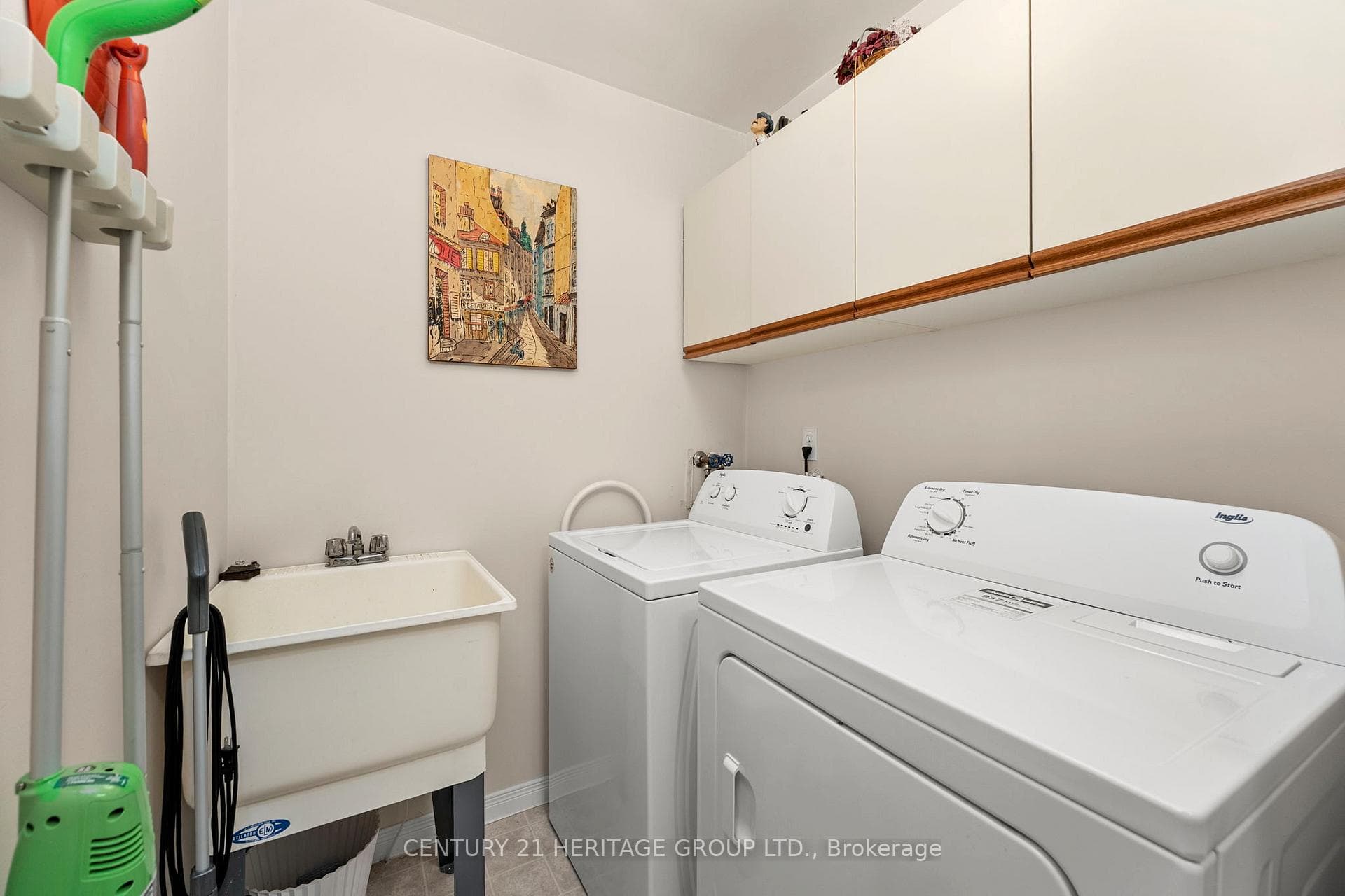 40 Museum Drive Unit 408 photo 8