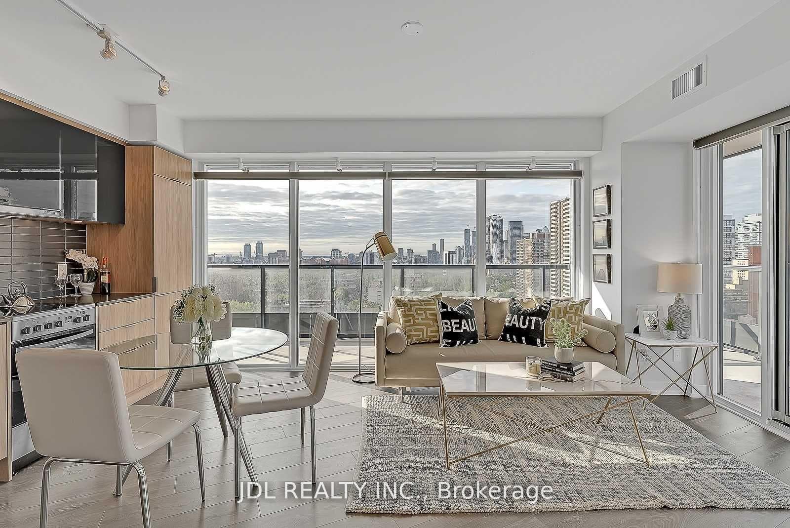 159 Wellesley Street Unit 1308 photo 5