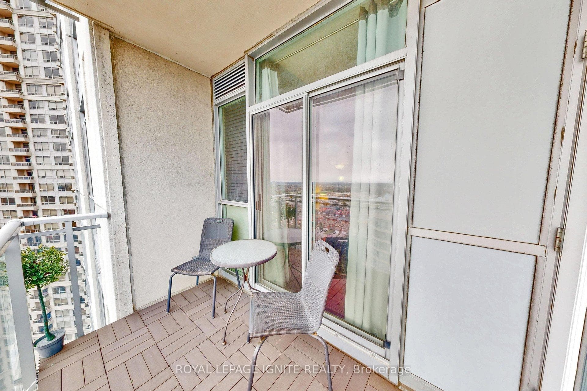225 Webb Drive Unit 1809 photo 36