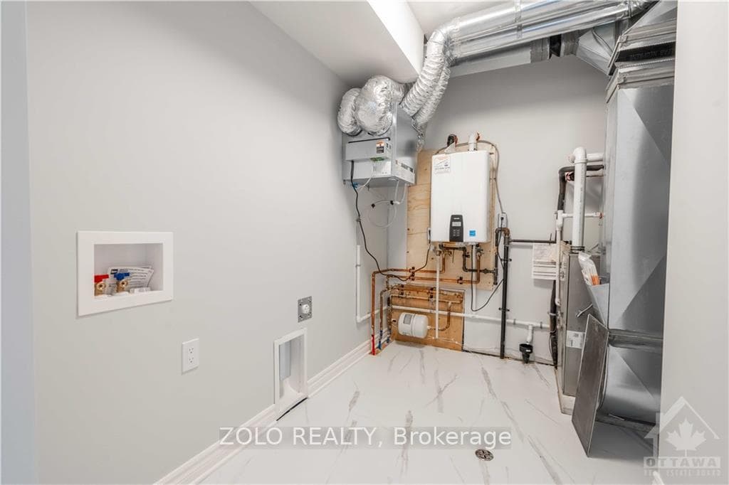 72 PORTLAND Drive photo 12