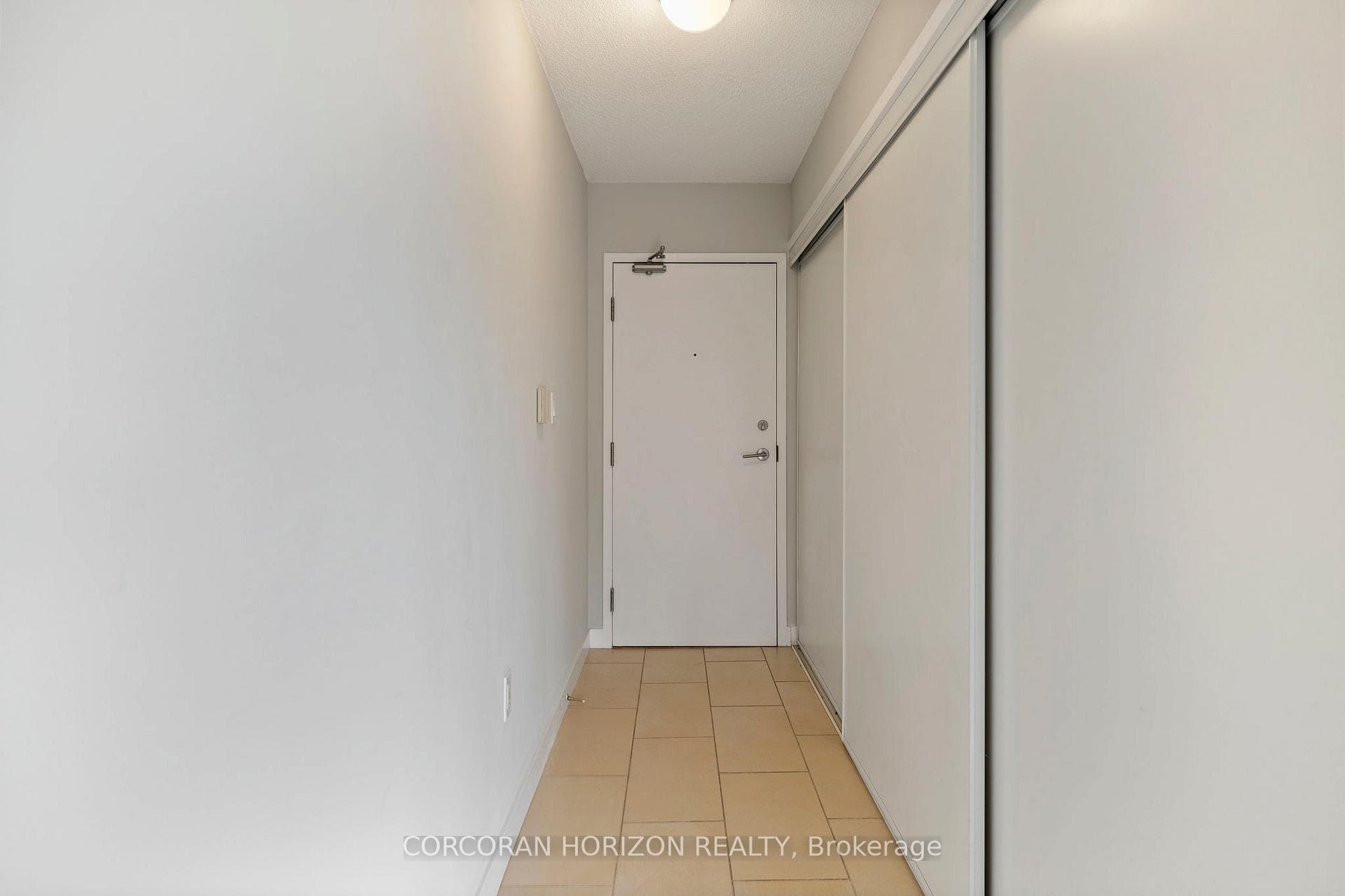 15 Brunel Court Unit 718 photo 6