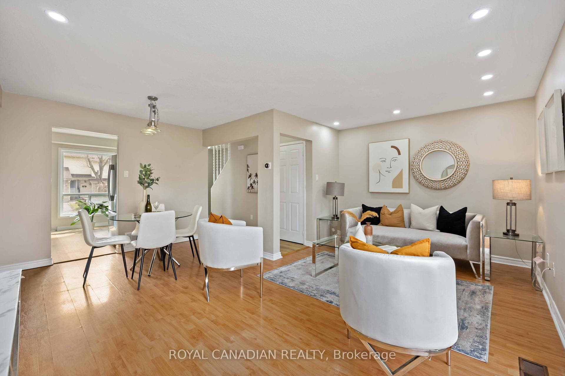 611 Galahad Drive Unit 31 photo 9
