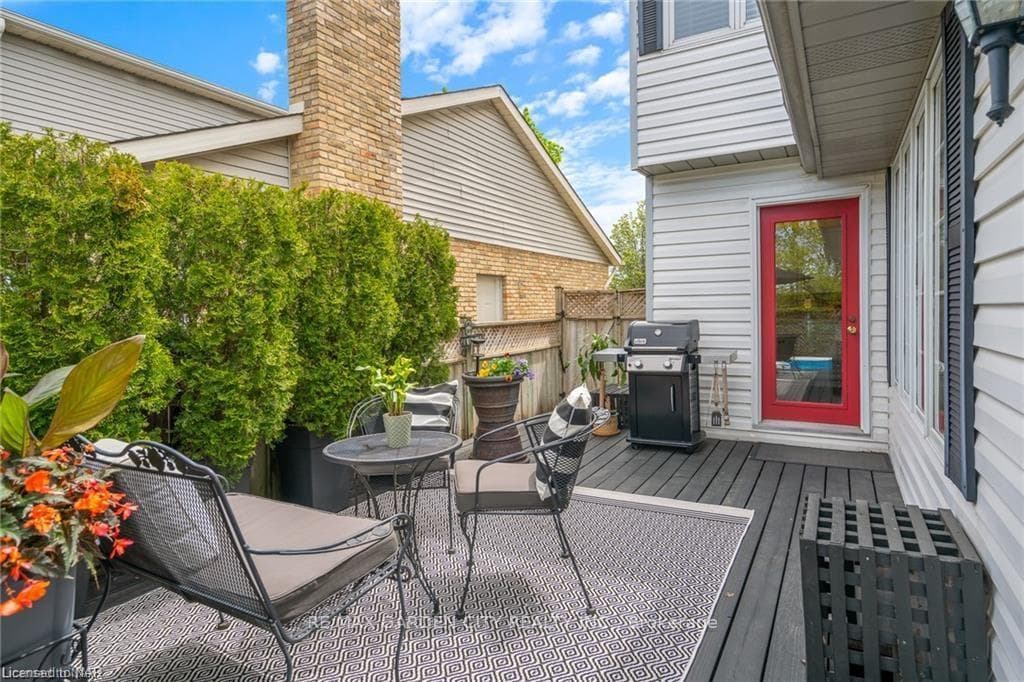 2 Bolger Drive photo 46