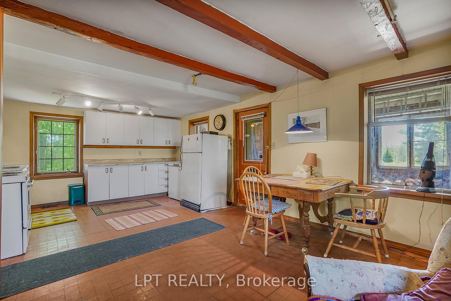 3515 Greenlane Road photo 11
