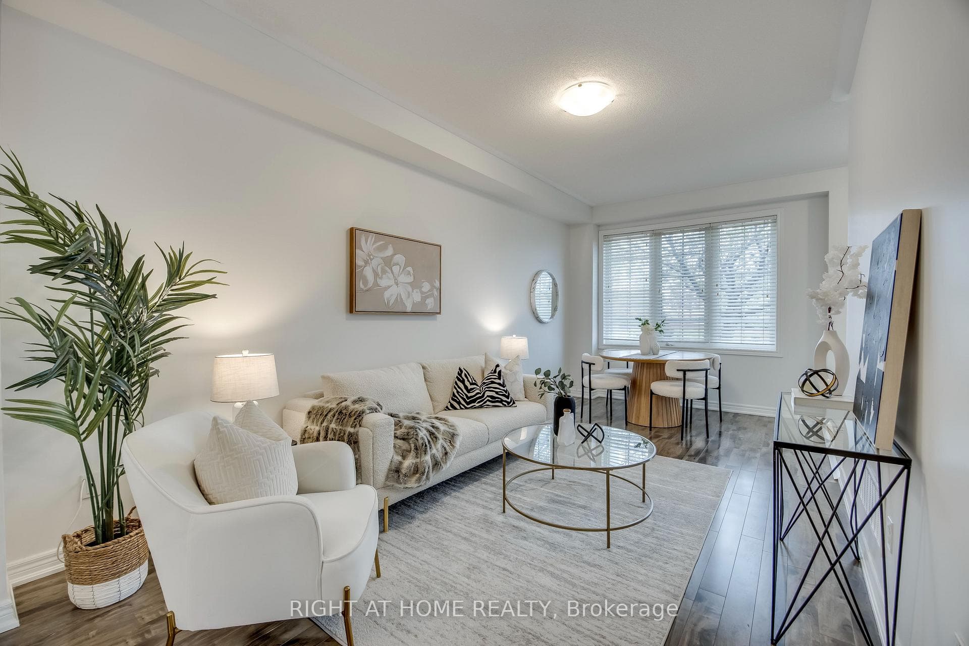 1015 Galesway Boulevard Unit 13 photo 10