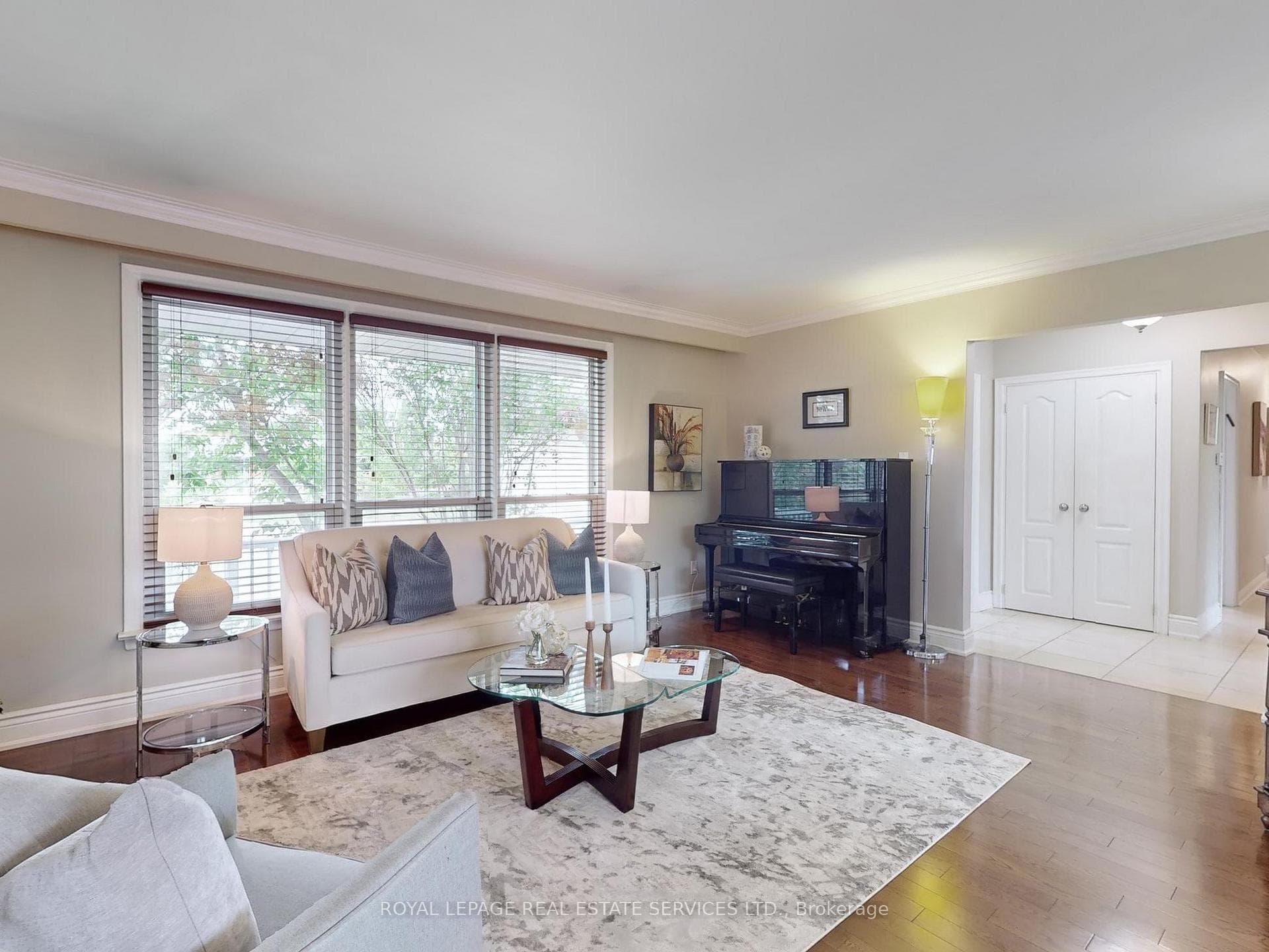 9 Baintree Court photo 11