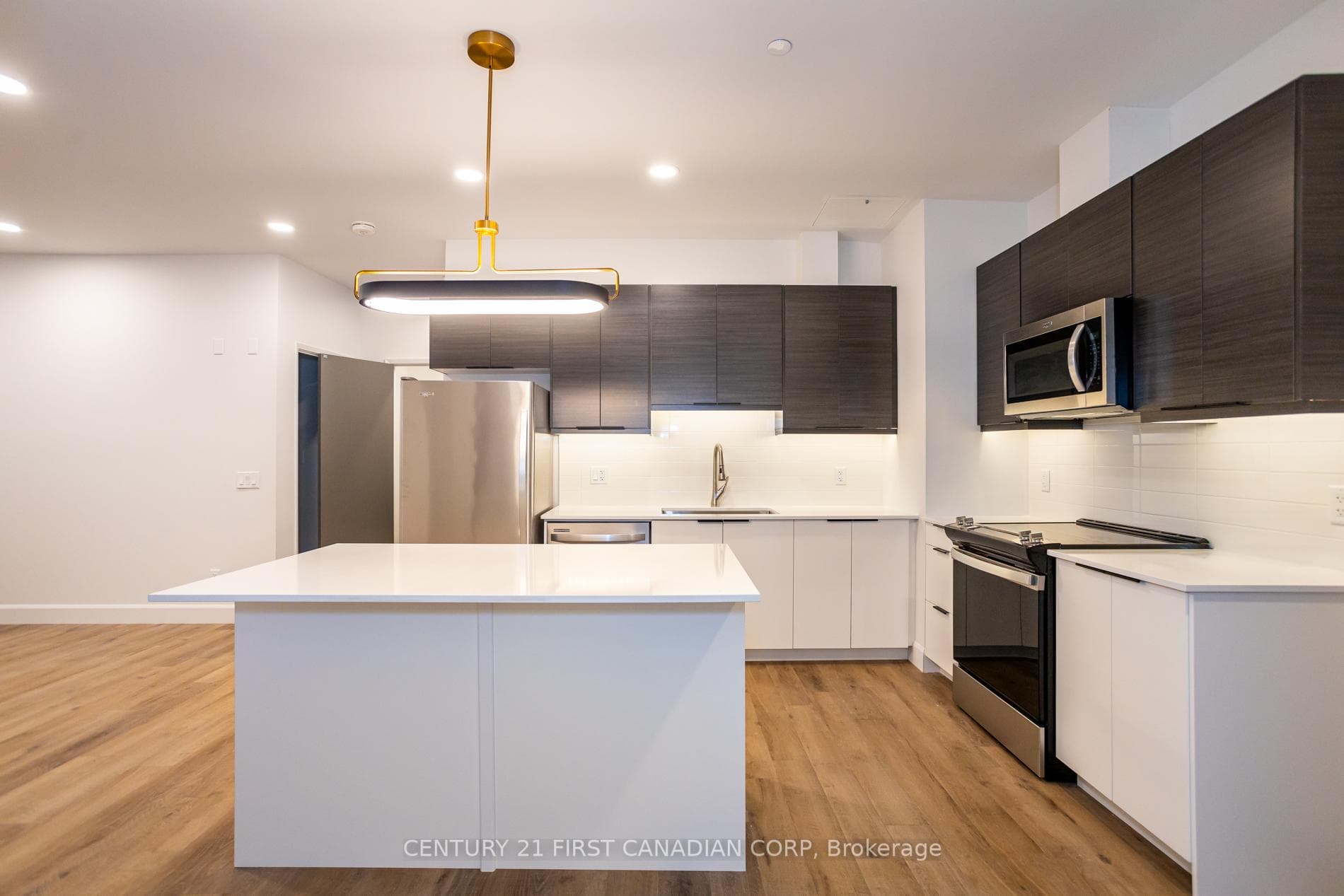 228 McConnell Street Unit 201 photo 24