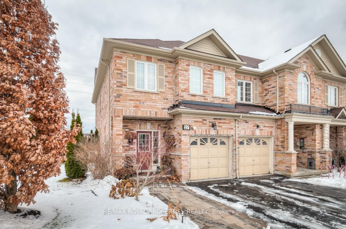 27 Summerside Avenue photo 2