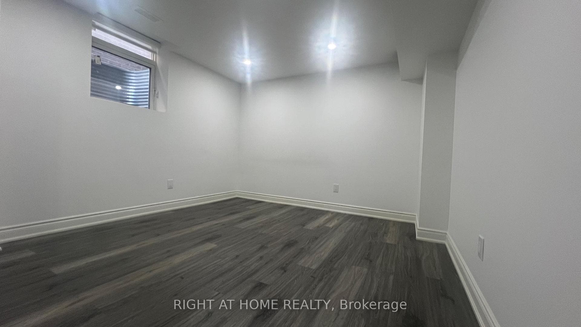 6 Grendon Crescent photo 10