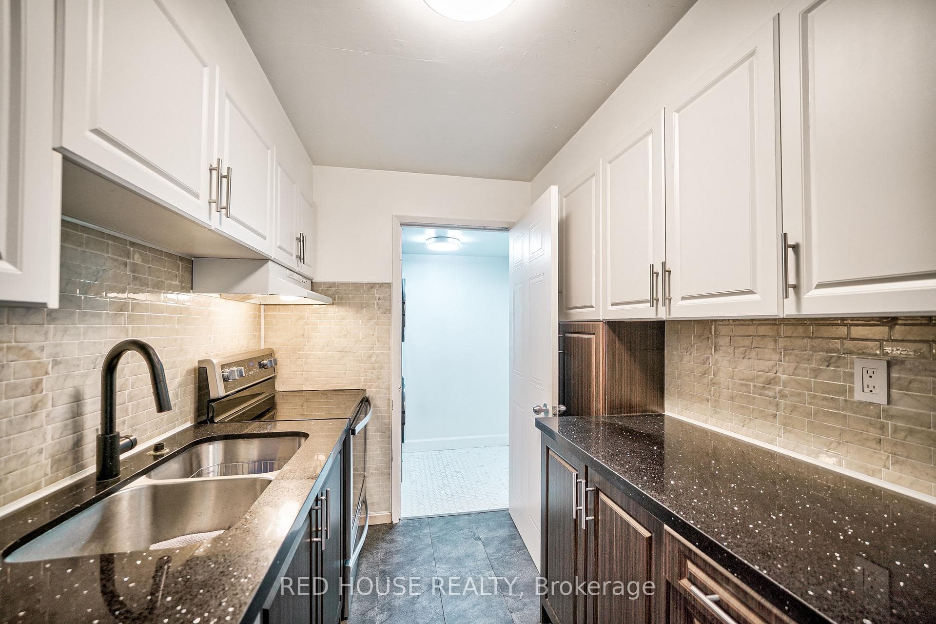 25 Fairview Road Unit 410 photo 9