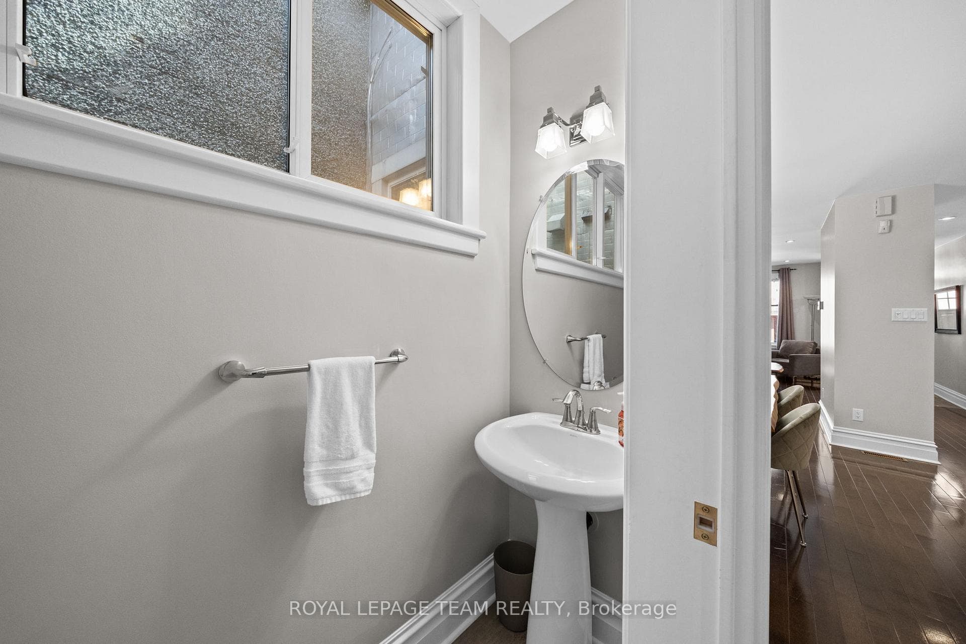 148 Bruyere Street photo 11