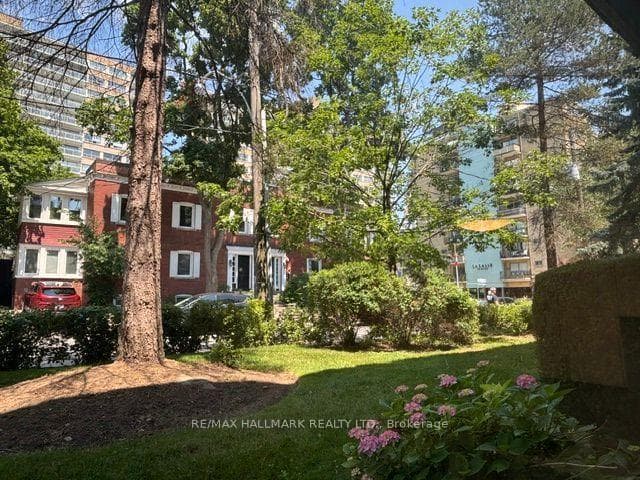 134 Lawton Boulevard Unit 105 photo 9