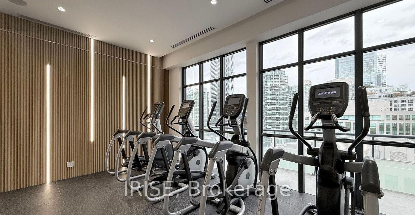 300 Front Street Unit 408 photo 13