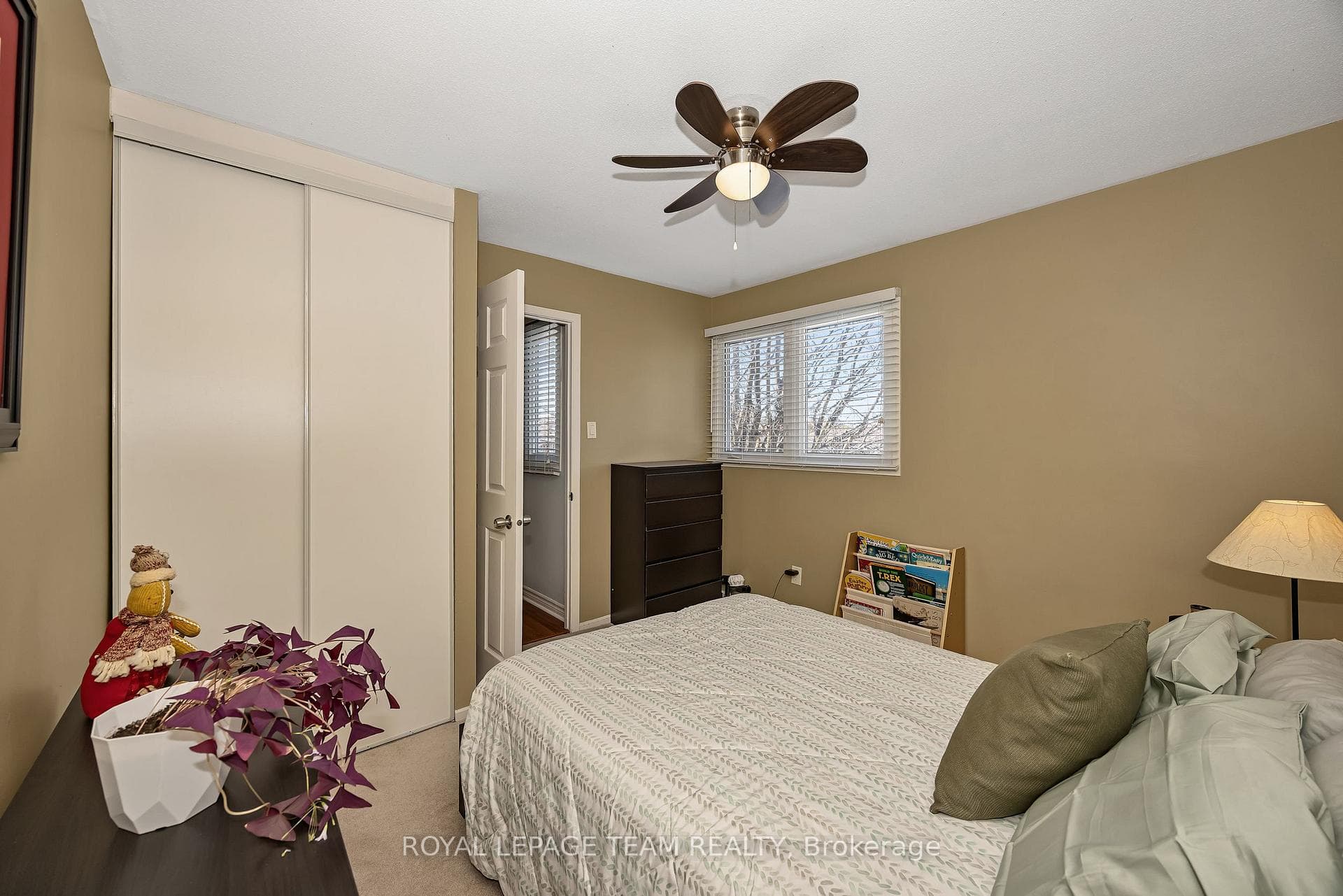 18 Benlea Drive Unit C photo 21