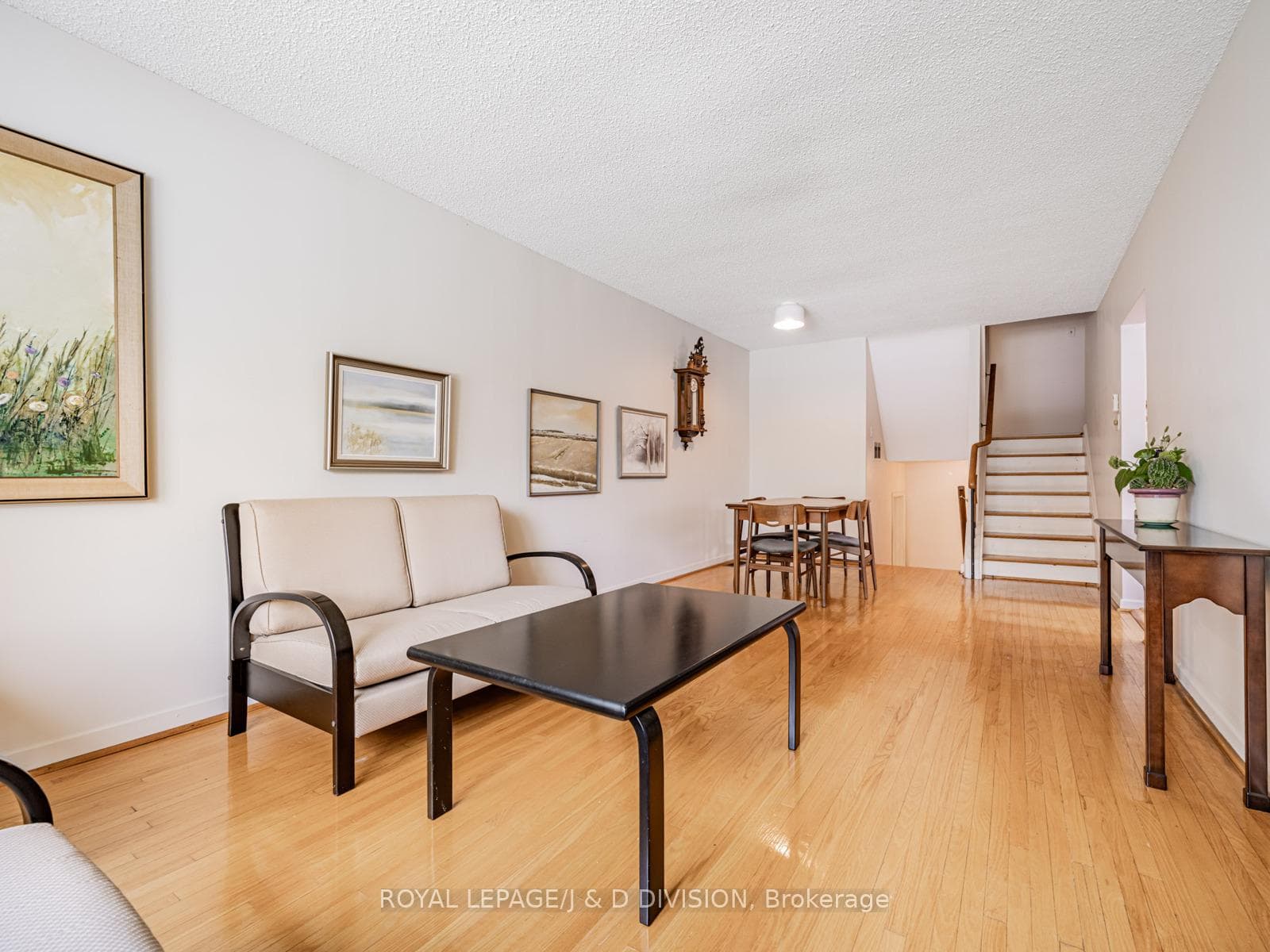 132 Roywood Drive photo 6