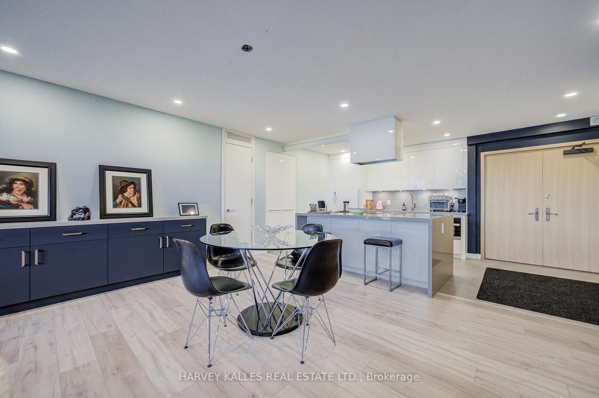 350 Lonsdale Road Unit 503 photo 14