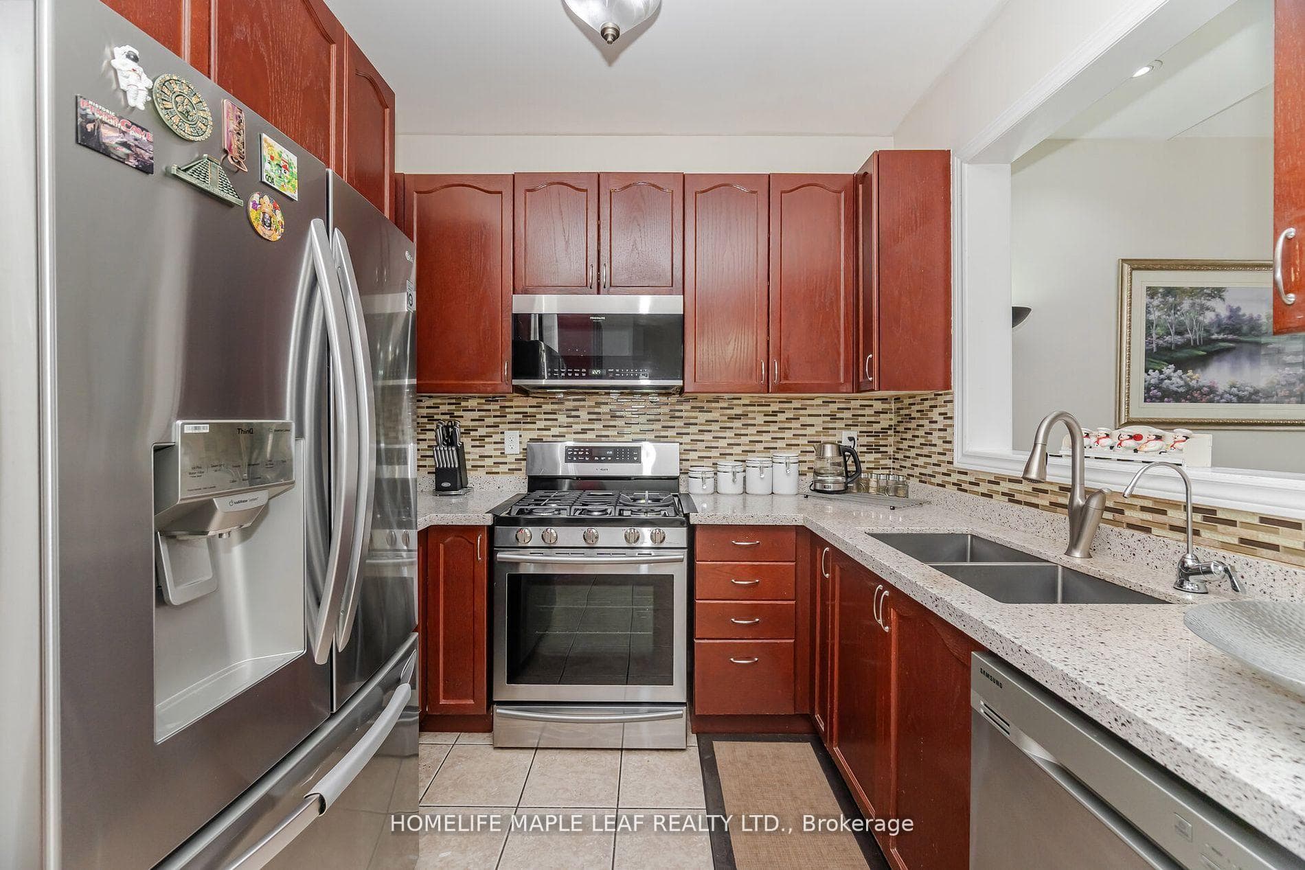 17 Eaglefield Gate photo 13