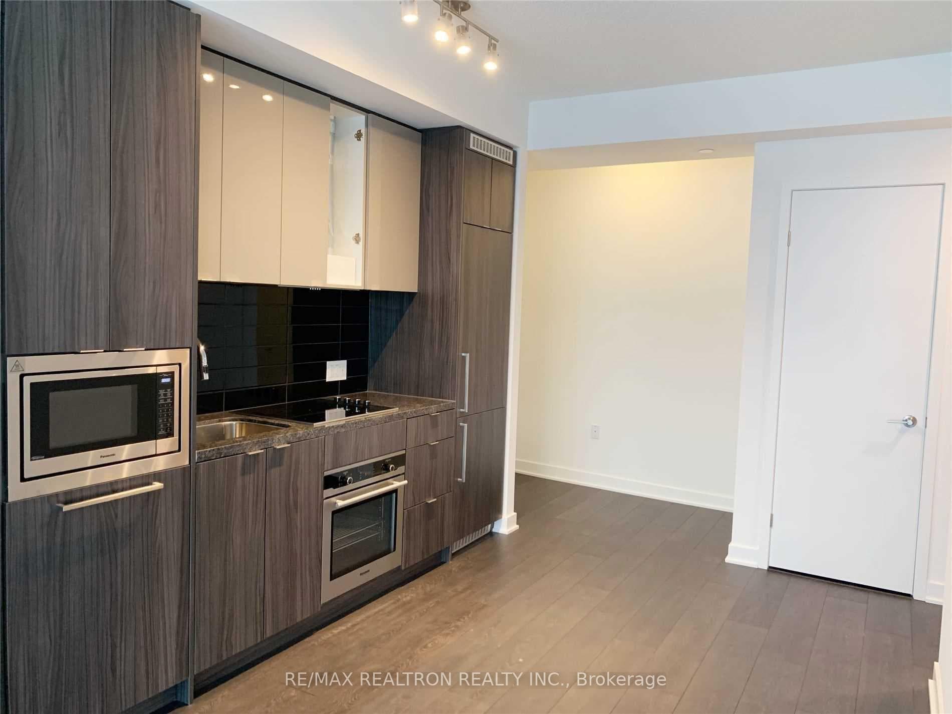 125 Blue Jays Way Unit 1706 photo 2