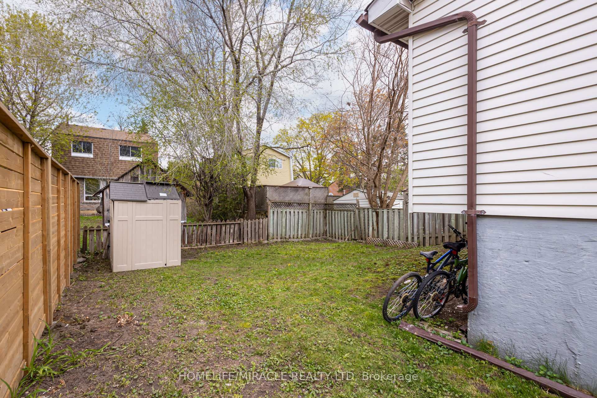 122 Ormond Drive photo 44