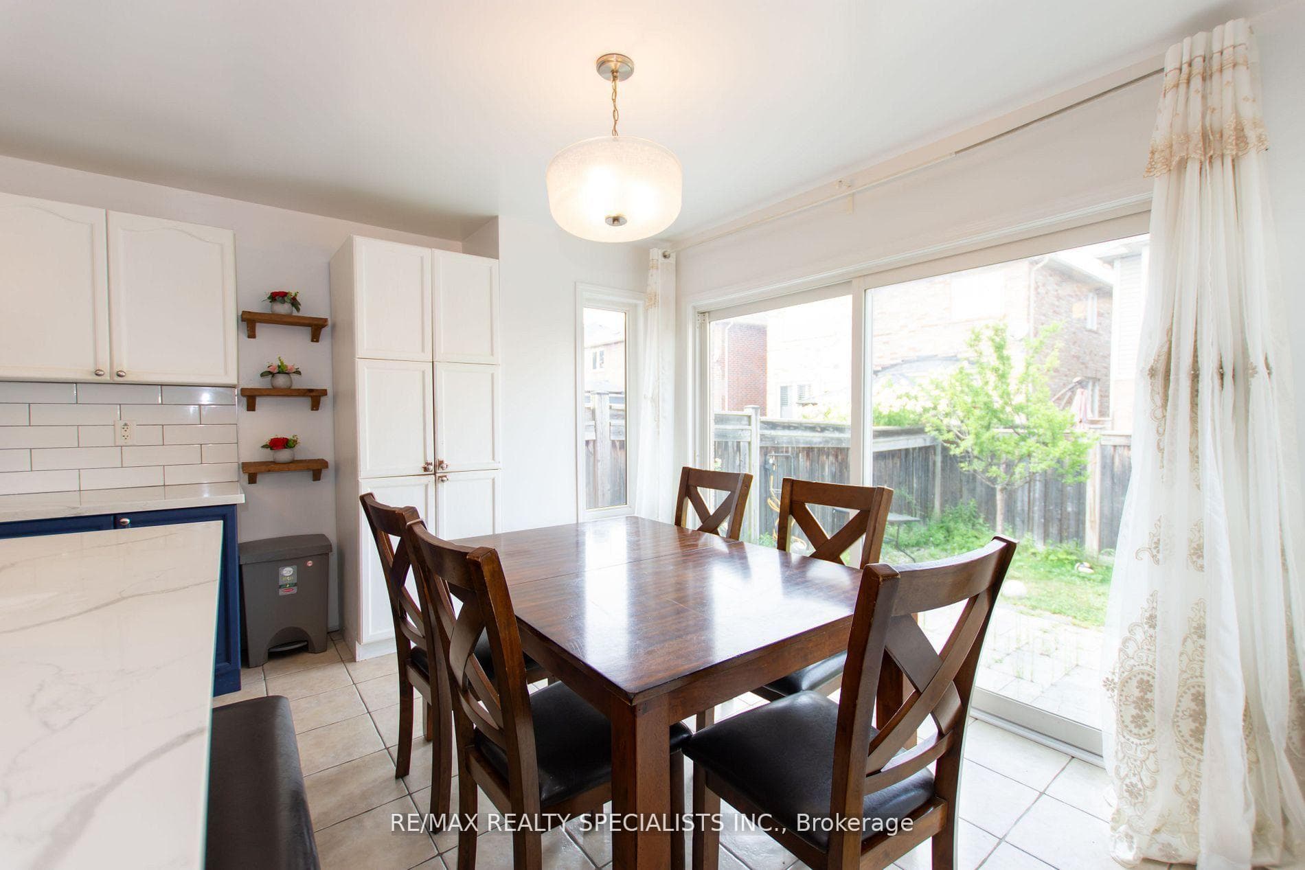 929 Philbrook Drive photo 13