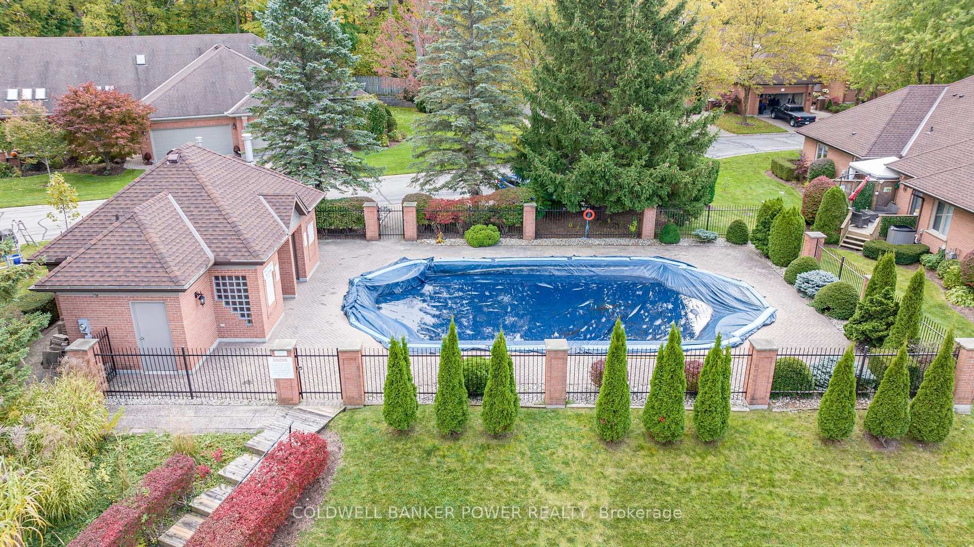 40 QUINELLA Drive Unit 1 photo 44