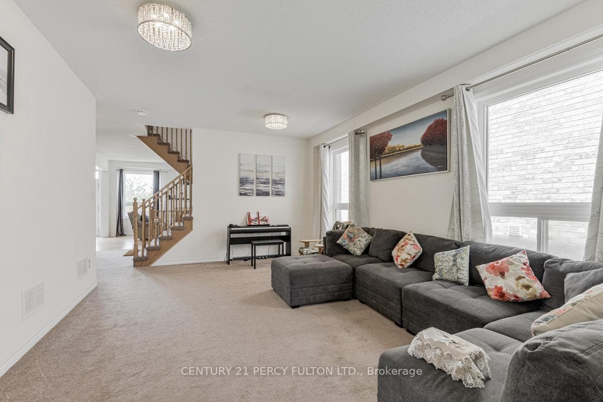 70 Lampkin Street photo 4
