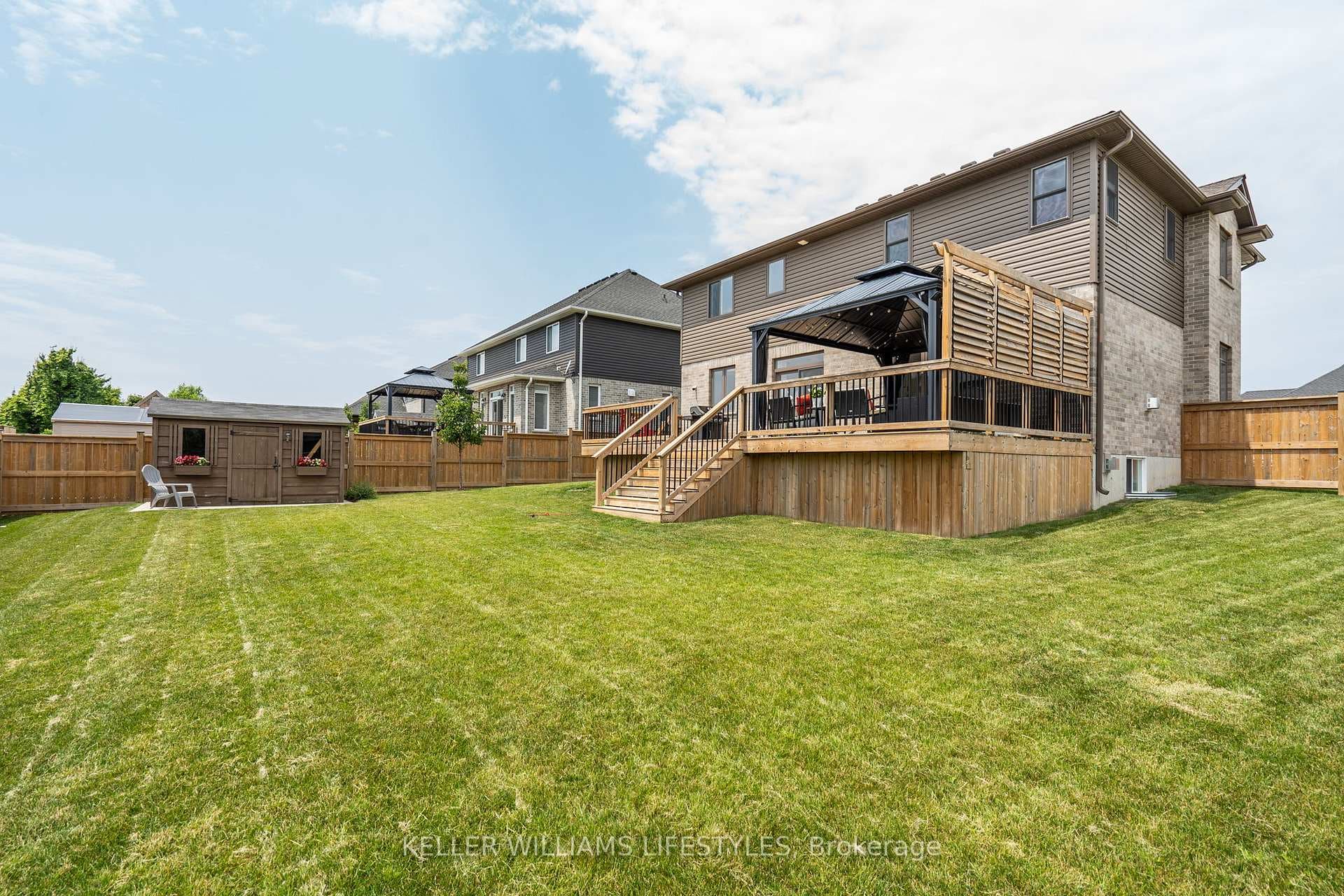 88 Graydon Drive photo 32
