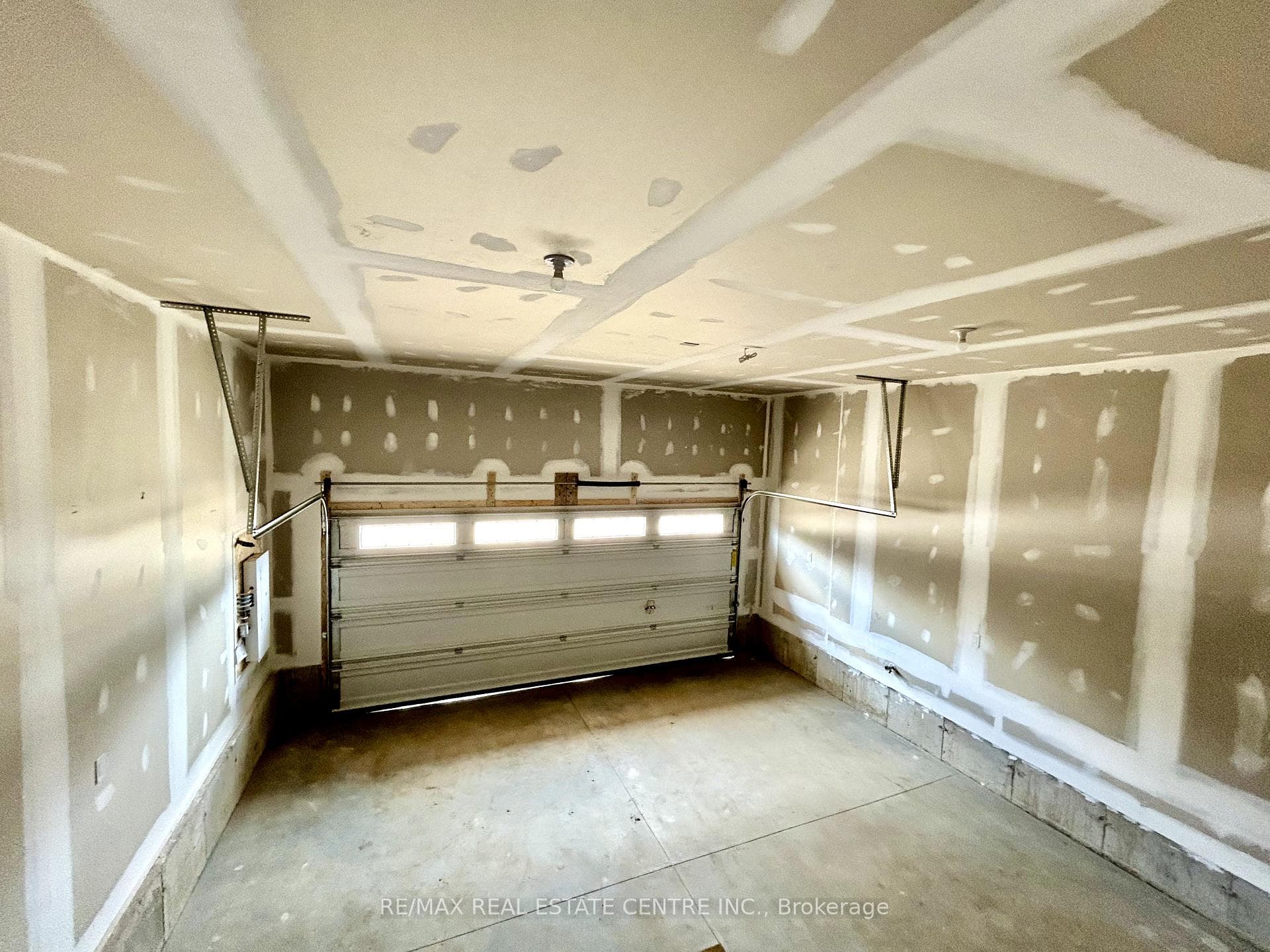 Double Car Garage