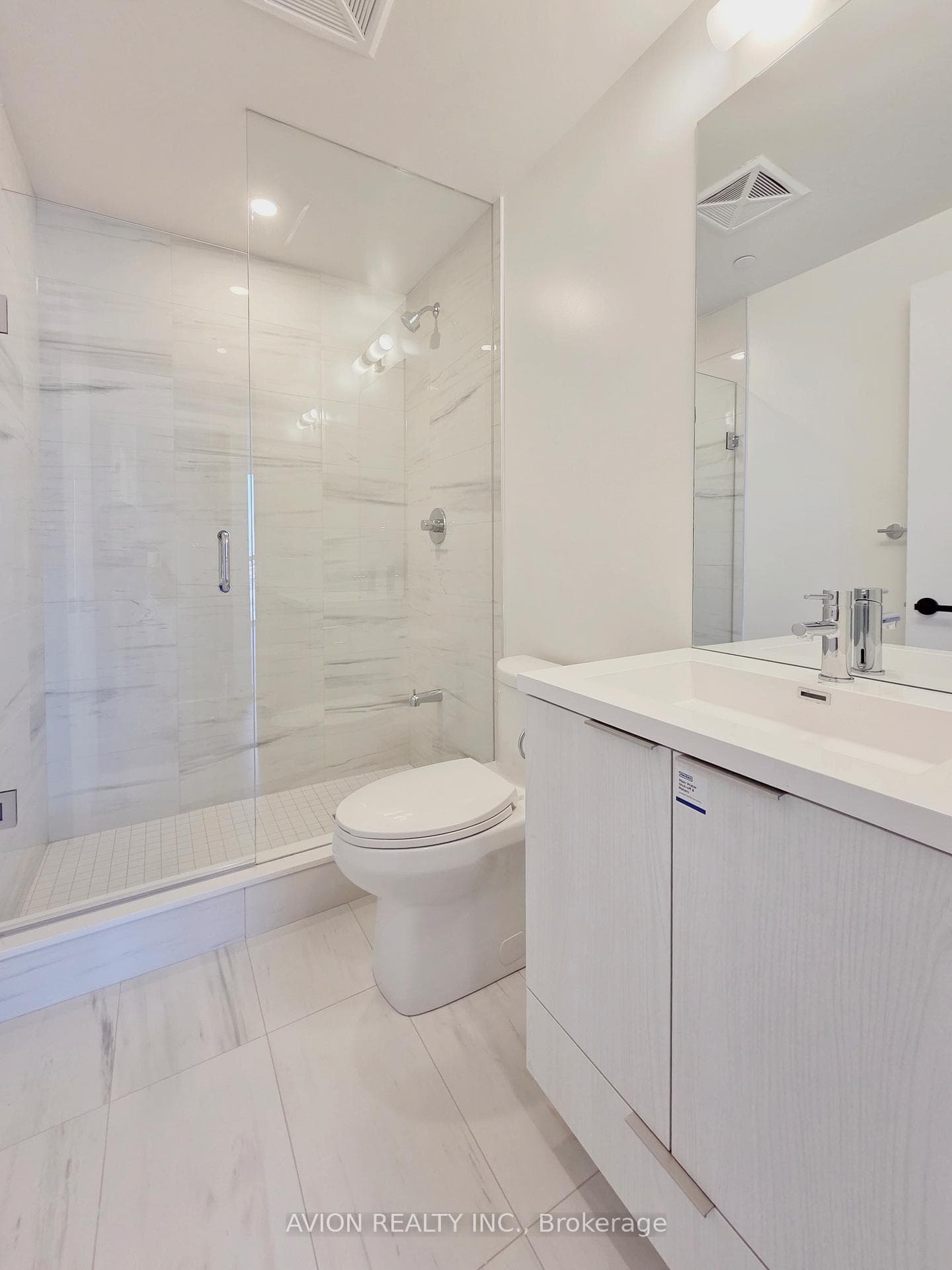 8 Interchange Way Unit 4602 photo 12