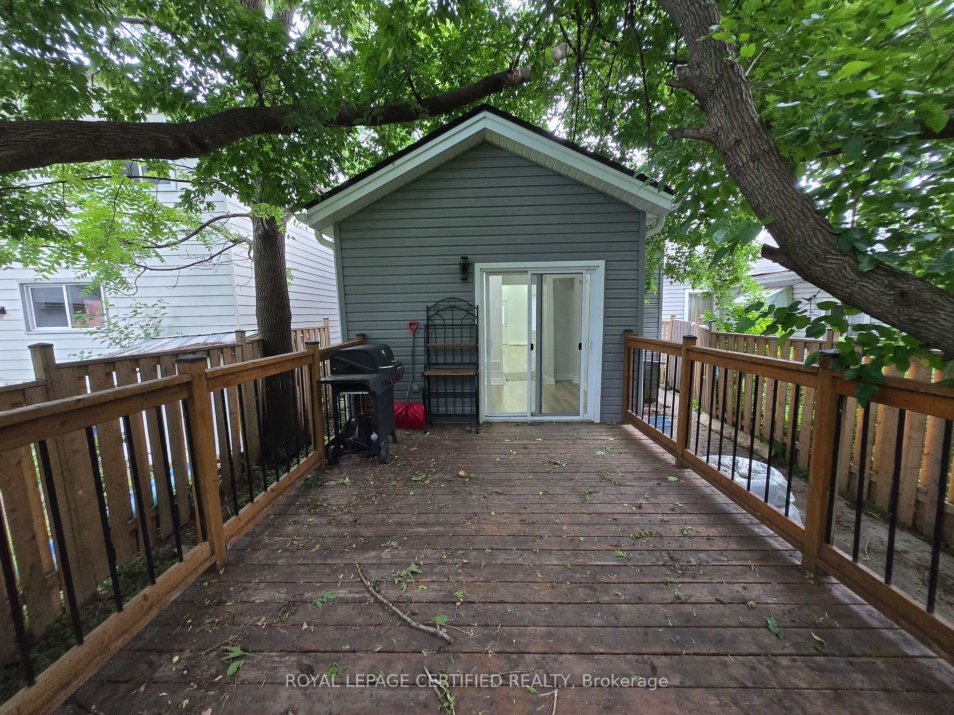 195 Picton Street photo 15