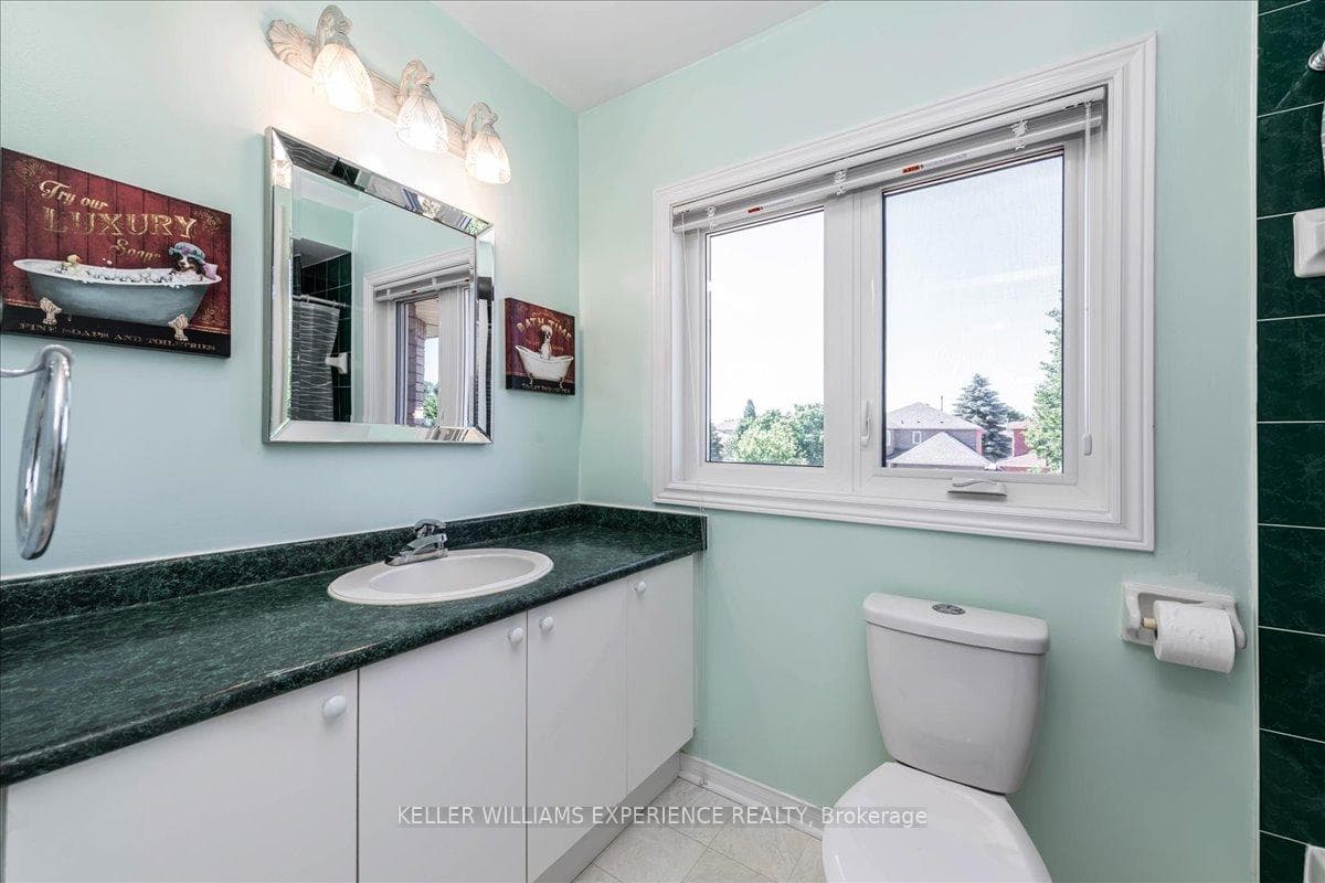 49 FINLAY Road photo 23