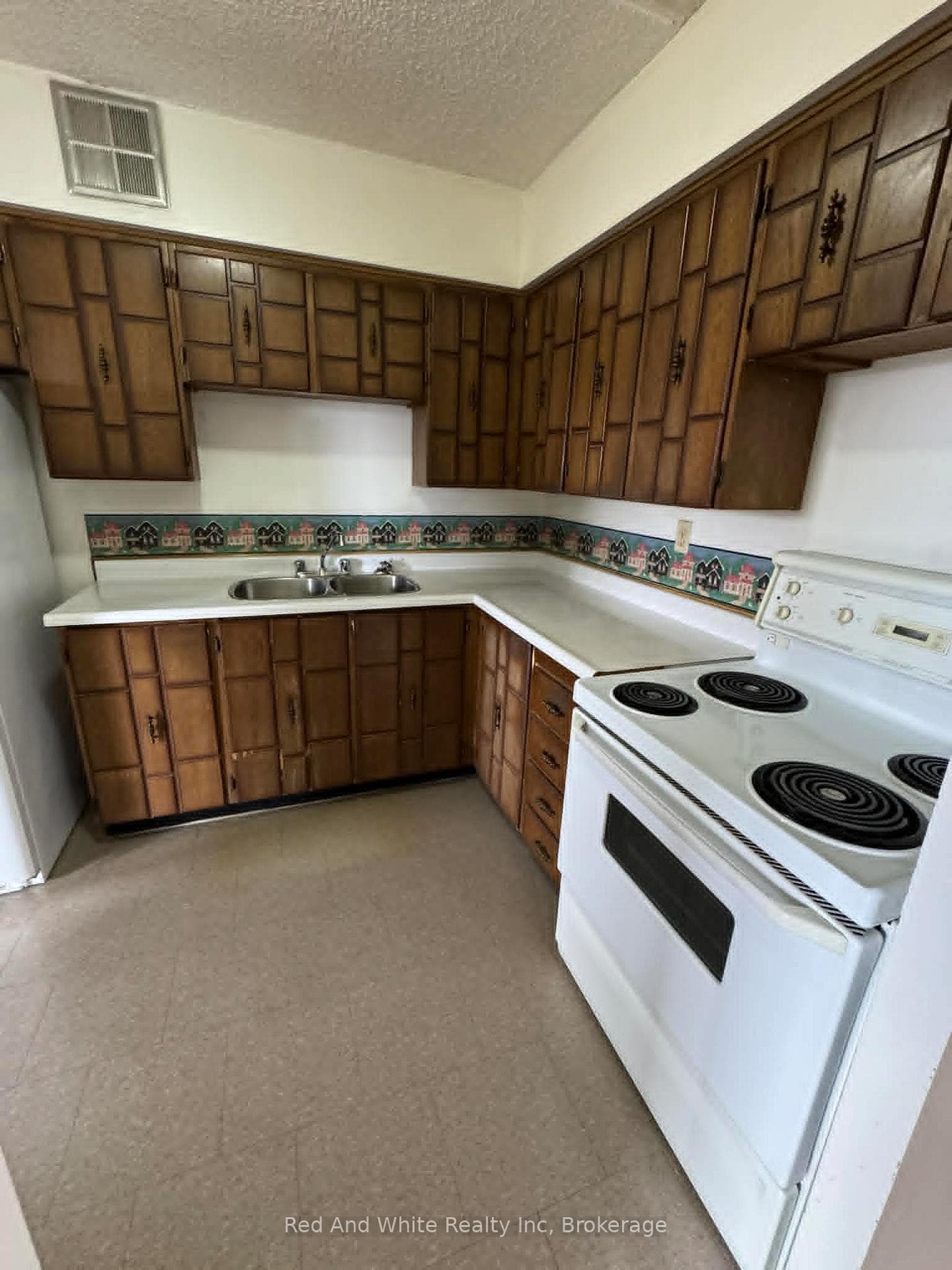 460 Ontario Street Unit 606 photo 3