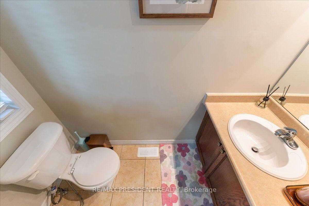 285 Southbrook Drive photo 8