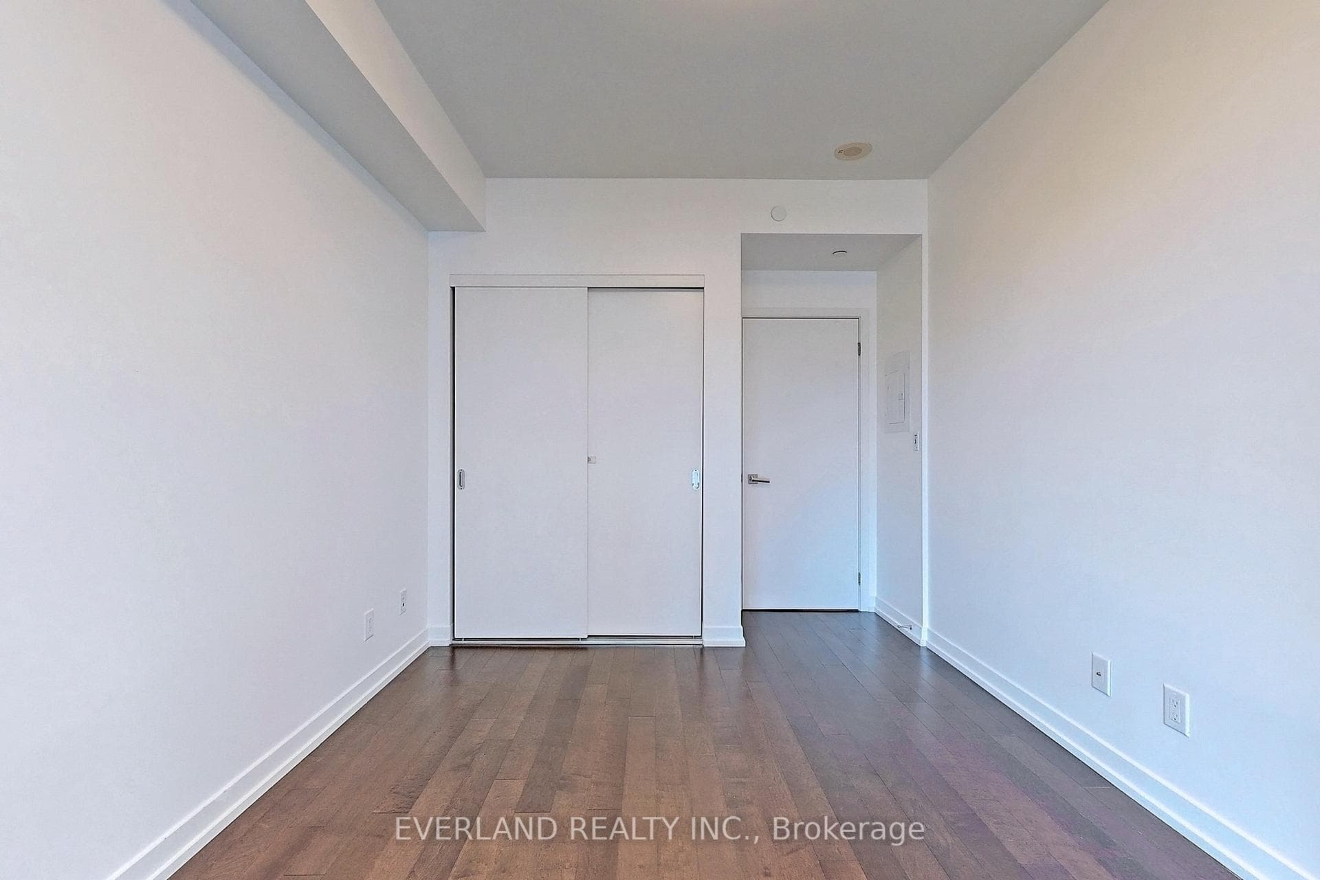 21 Widmer Street Unit 1507 photo 18