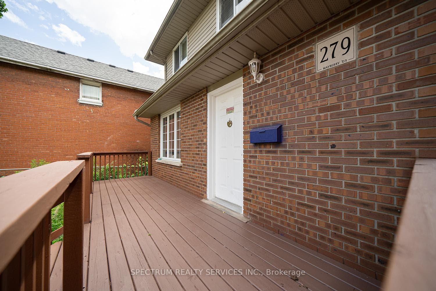 279 Sheridan Street photo 2