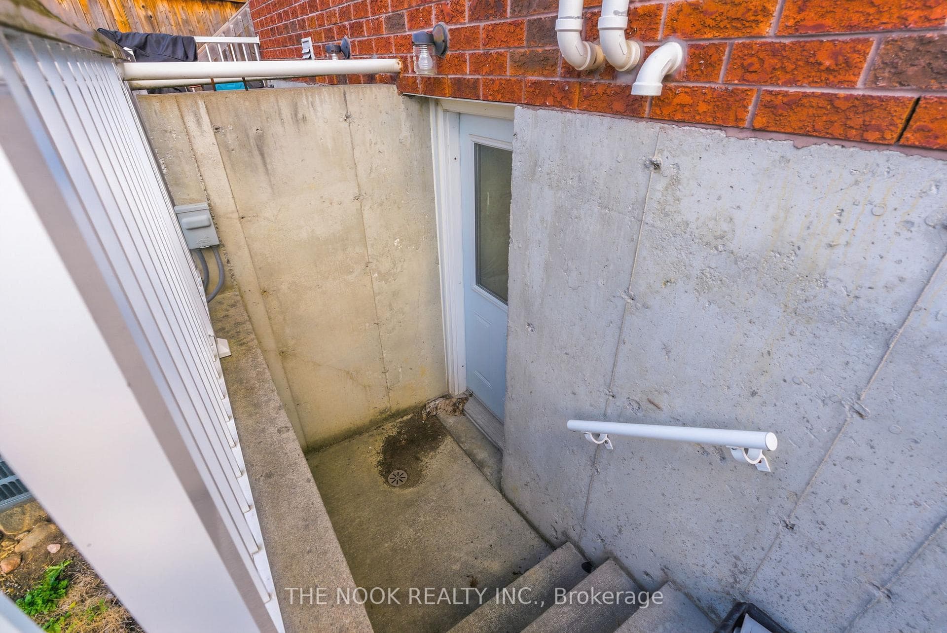 82 Westover Drive photo 40
