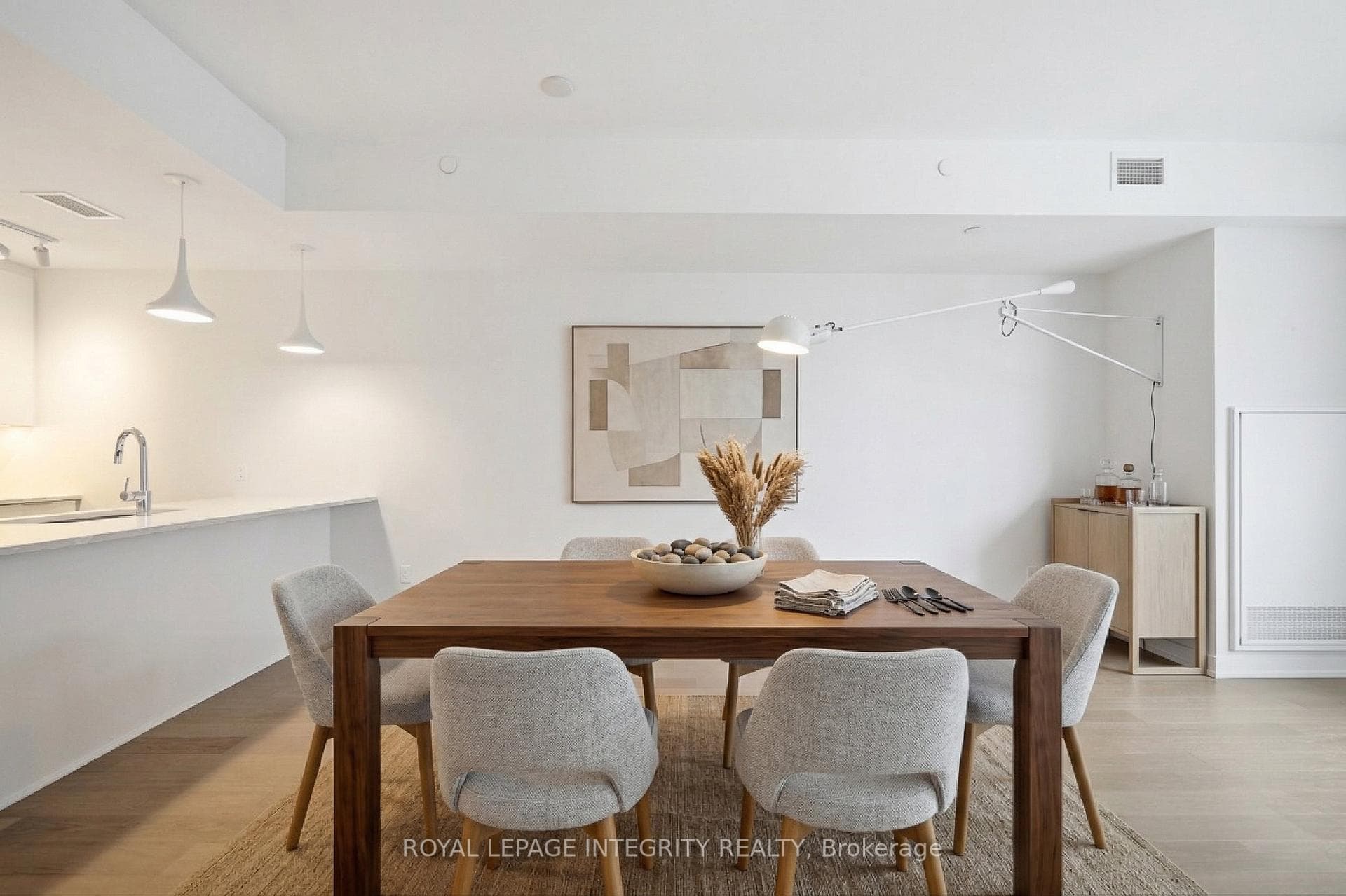 530 De Mazenod Avenue Unit 612 photo 16