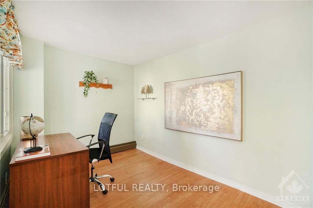 1081 AMBLESIDE Drive Unit 202 photo 19