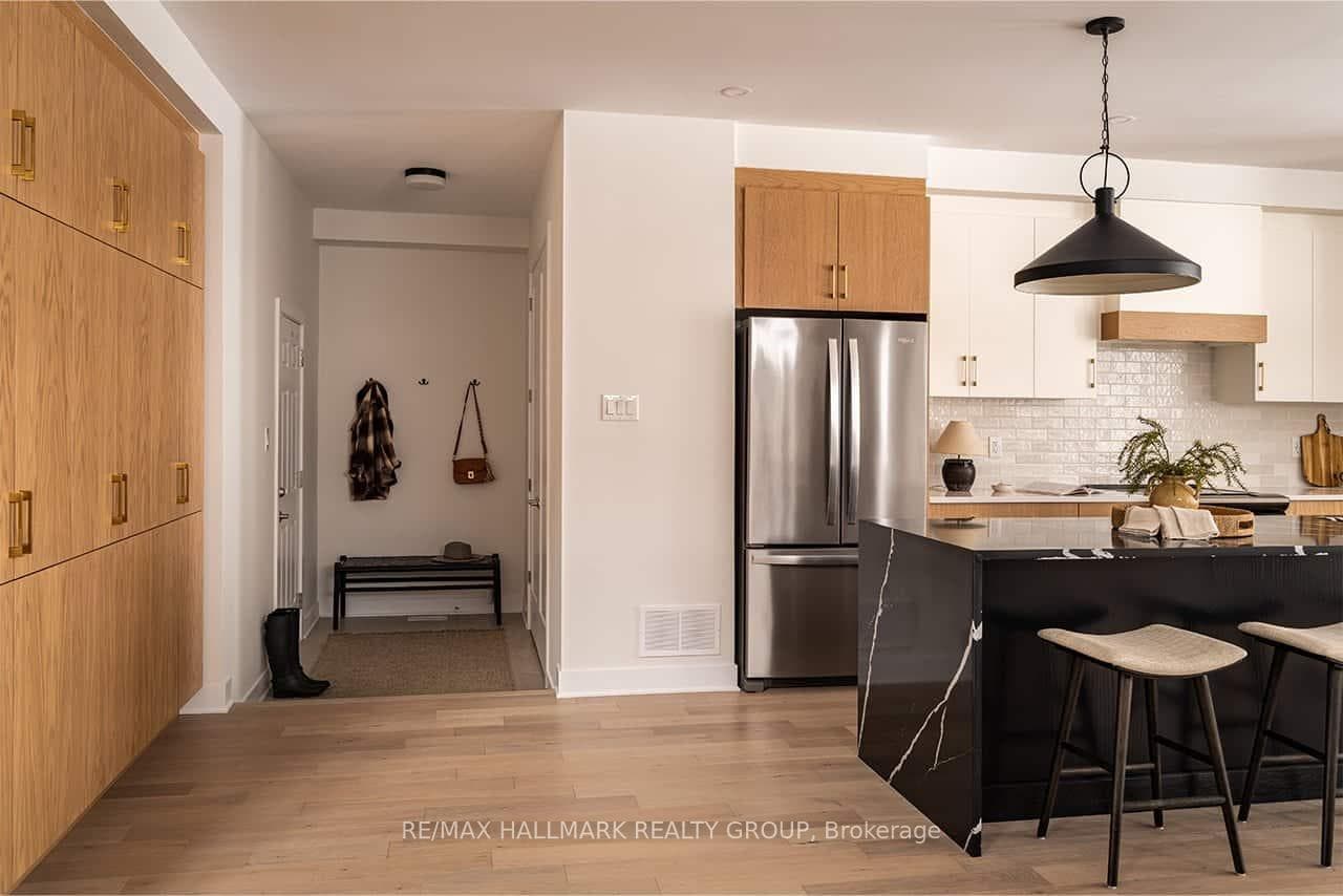 616 Persimmon Way photo 6