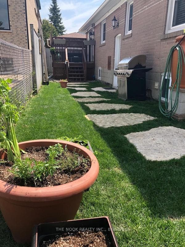 81 Sharpe Street photo 35